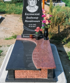 Памятник одиночный 001